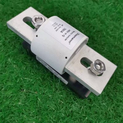 فیوزهای خودروهای الکتریکی AC100ka با ظرفیت شکست بالا دارای گواهینامه TUV